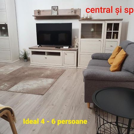 Mia Central Apart, 3 Rooms, 2 Baths, Afi Mall Braşov Buitenkant foto